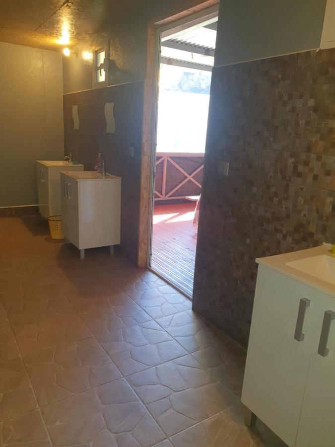 Chez Le Facteur De Mafate Hotel La Possession Buitenkant foto